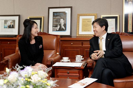 캐티 김(Kathy Kim) 글로벌 인턴십 프로그램 자문위원 접견(2011-10-7)