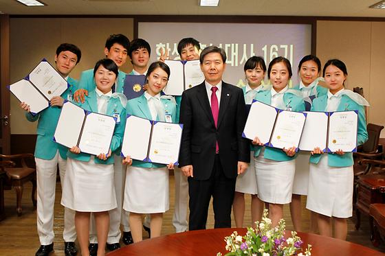 제16기 학생홍보대사 임명장 수여(2012-2-29)